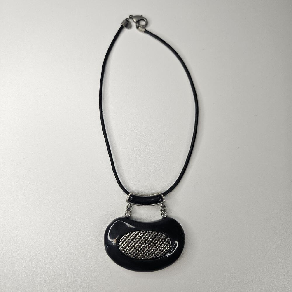 CHICO'S Necklace Black Stone & Pewter Tone Pendant Black Cord Chain